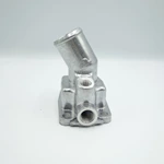 ترموستات محرك السيارة لـ Iveco Daily Box 504084365 مفتاح مستشعر ترموستات مبرد الشاحنة